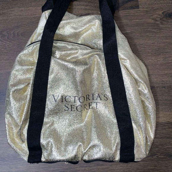 Victoria Secret Limited Edition Packable Duffel/Tote Bag/Metallic G… - Picture 2 of 9